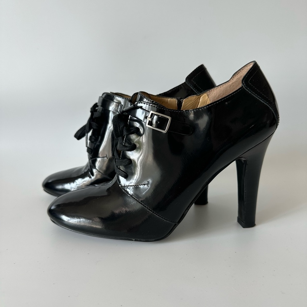 Nine West Black Patent Leather heels Shoes size 8